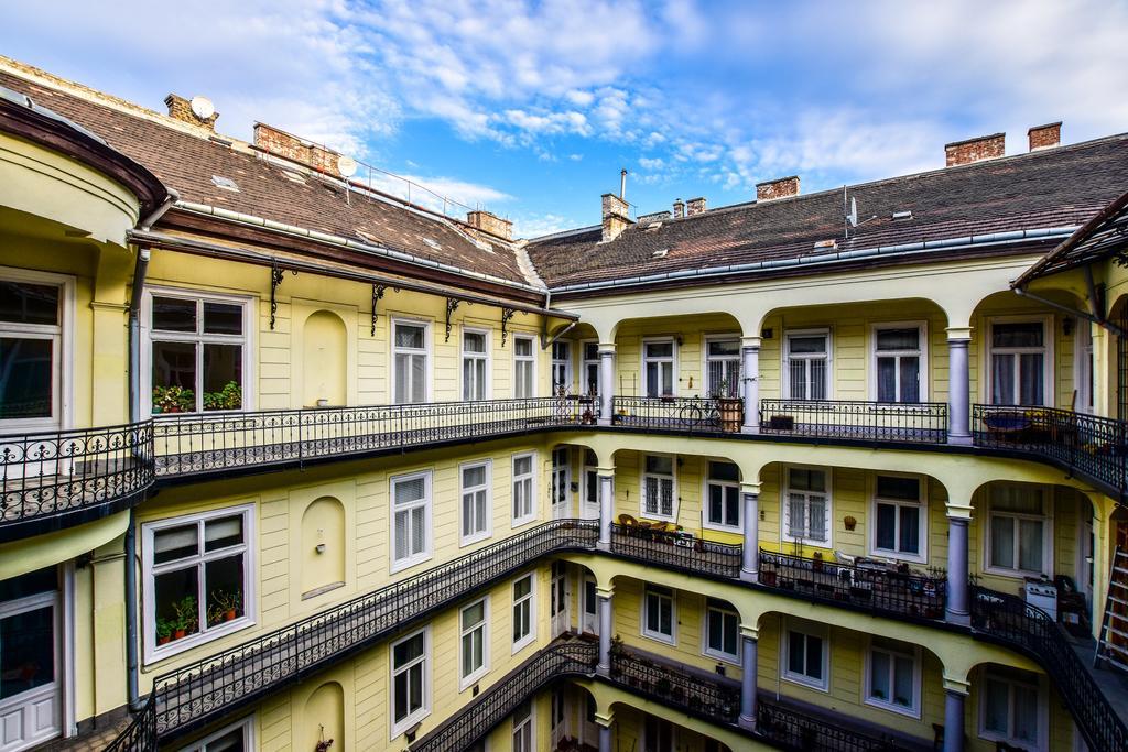 K89 Designer Studio Budapest Exterior photo